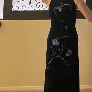 Breathtaking Navy blue gown with embroidered floral and beaded detailing!